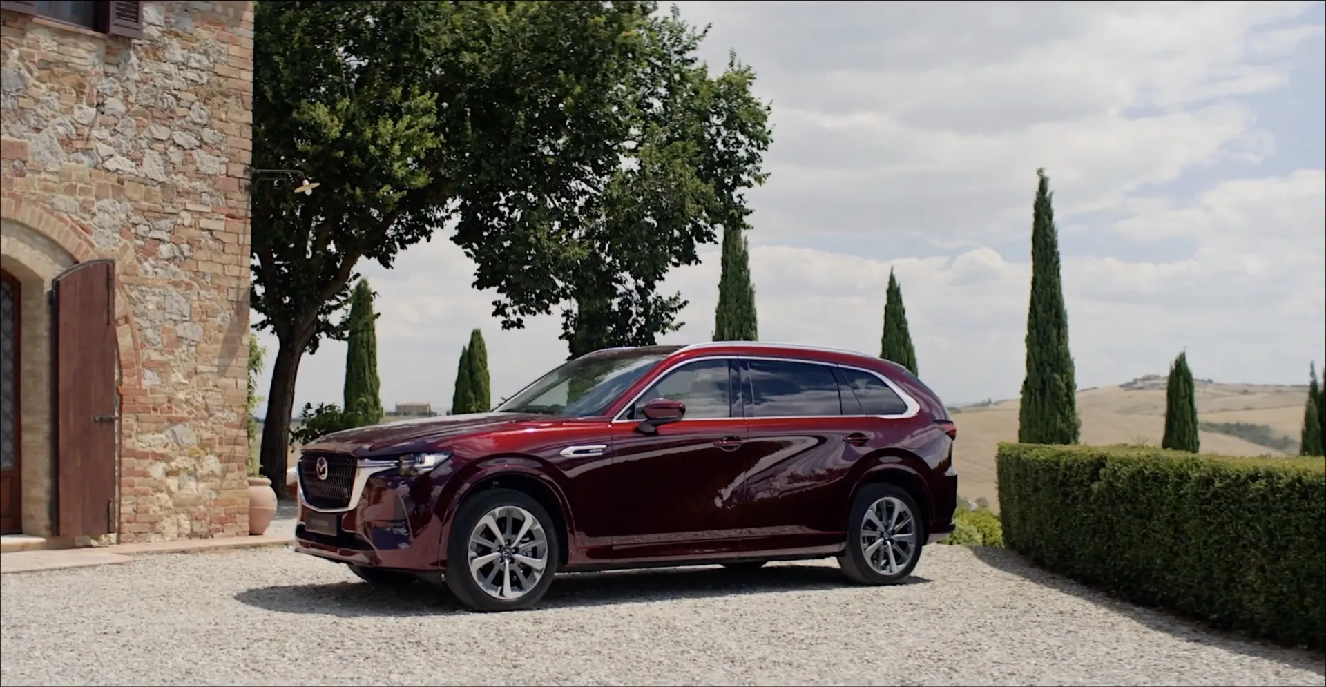 Production exécutive et fixer ONEPROD pour Mazda — tournage de film de marque en Toscane, Italie